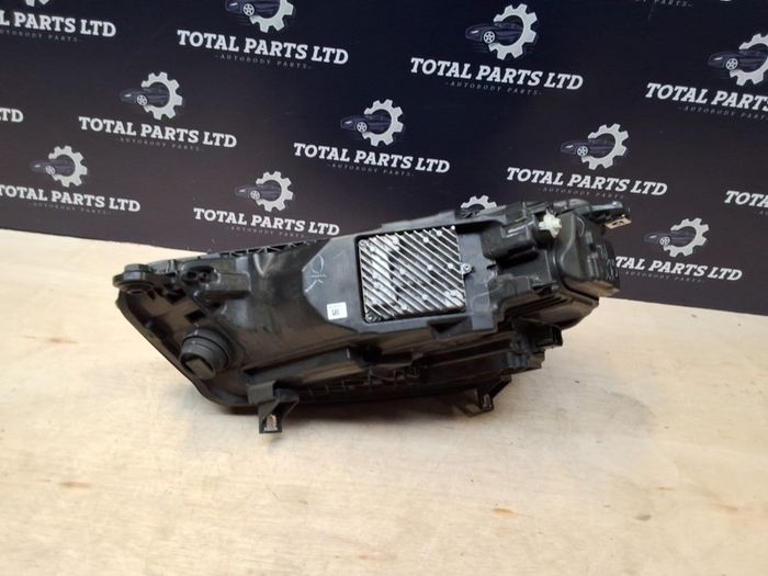 Audi Q5 2020-on matrix headlight