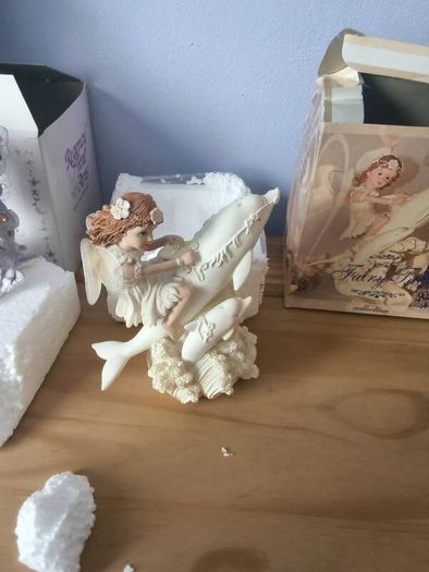 figurines