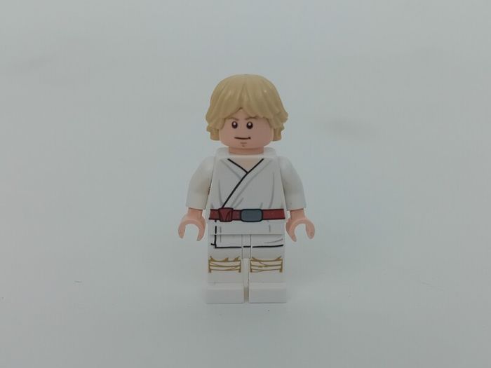 LEGO Farm Boy Luke Luke Skywalker