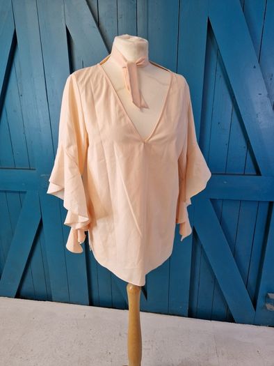 Brand new River Island top size 10. Postage included