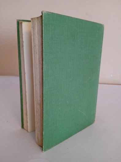 Blackcock's Feather: A Plain Cloak-and-Sword Story. Rendered from the Scots and Gaelic by Maurice Walsh (HQ138)