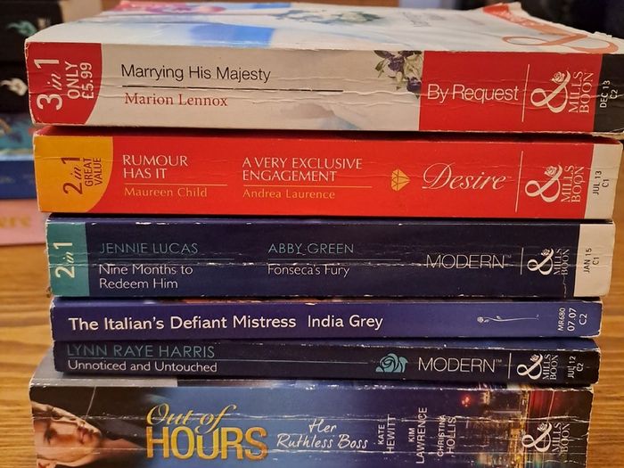 Mills and  Boon Romance Books