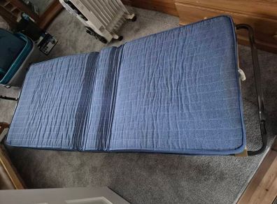 Folding bed