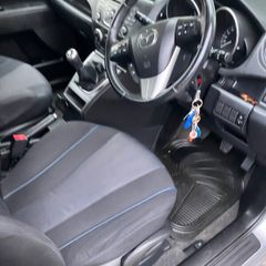 Mazda Mazda5 2011