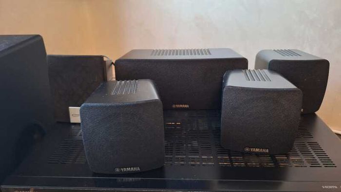 Yamaha HTR-3064 5.1-channel home theater