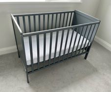 Infant cot - little buds