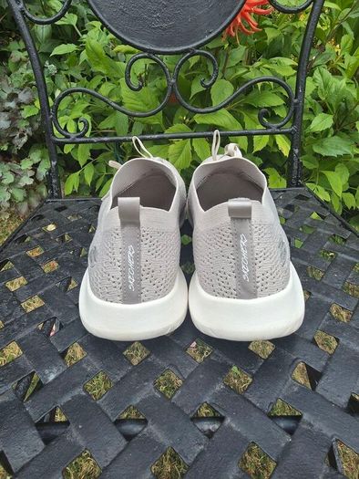 Skechers Slip On Ladies Trainers UK6 EU39
