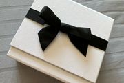 Pandora gift box