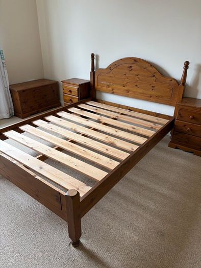 Bedroom Furniture Set