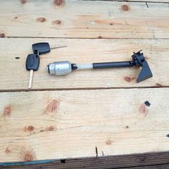 MK2 focus bonnet lock & keys