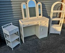 White Wicker Bedroom Vanity set