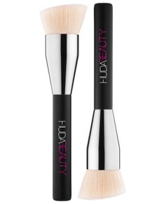 Huda Beauty Face Buff & Blend Brush brand new