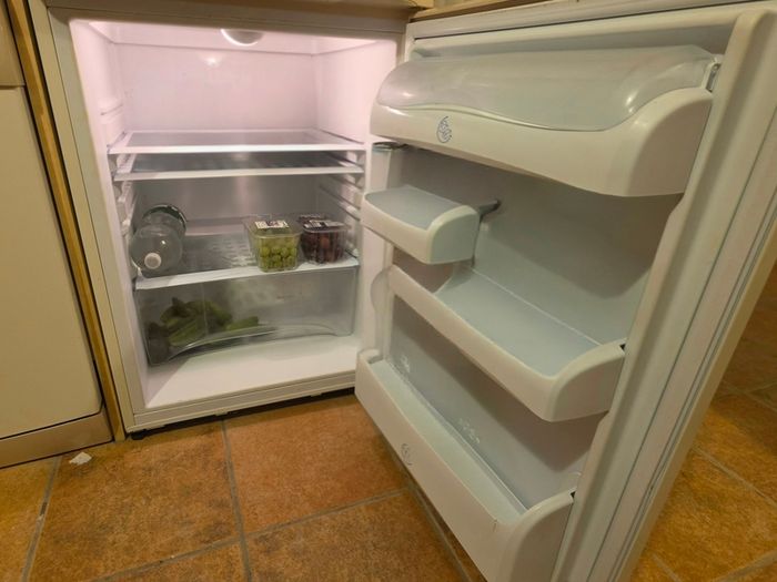 Hotpoint small fridge "Future" RLA30