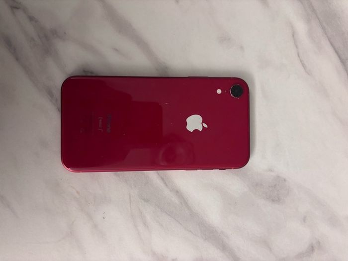 Apple iPhone XR Product Red