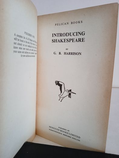 Introducing Shakespeare by G. B. Harrison (HQ68)