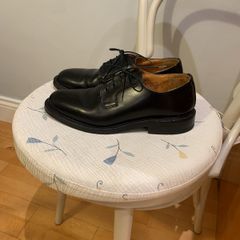 TIM LITTLE black leather shoes (UK. 7) Like new