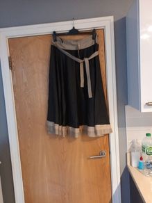 Principles  Crushed  Skirt.  S.10.   B.N.W.T.