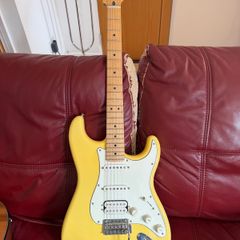 fender strat immaculate