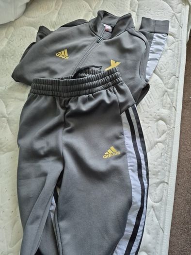 Adidas tracksuit