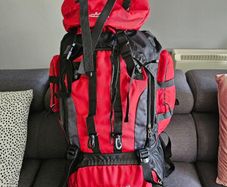 90 L Hiking backpack. Trekking backpack. Camping backpack. Red.