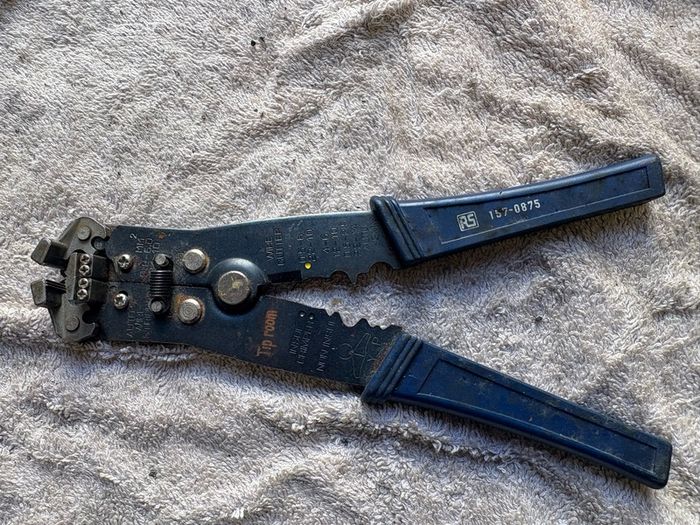 RS wire strippers/cutters