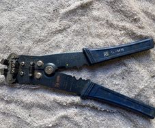 RS wire strippers/cutters