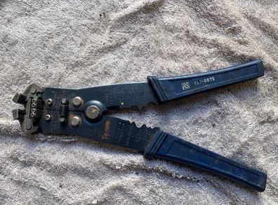 RS wire strippers/cutters