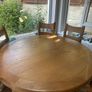 solid round oak table Image 2