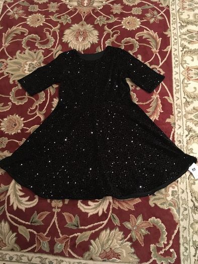 Beautiful Velvet Sequin Dress size 9-11 year