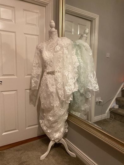 Wedding dress immaculate condition