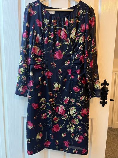 Hobbs Silk Dress - Size 12 perfect condition