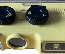 Minolta Weathermatic A waterproof 110 film camera vgc