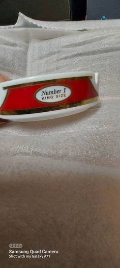 Carrolls no1 ashtray,nice condition,,price includes post to anywhere in ireland,collectors item ,with smoking ban..sold as seen.