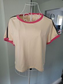 contrast tshirt
