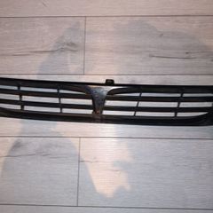 Toyota Carina E front grill