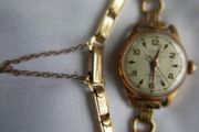 Vintage Tanis 17 Jewel Mechanical Watch - Womens Swiss - Gold Plated Watch (the watch works well and keeps time)