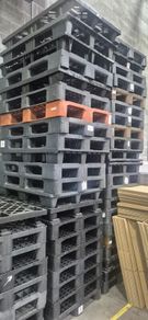 Plastic pallets