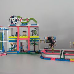 lego friends Sport centre & Hotel