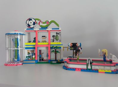 lego friends Sport centre & Hotel