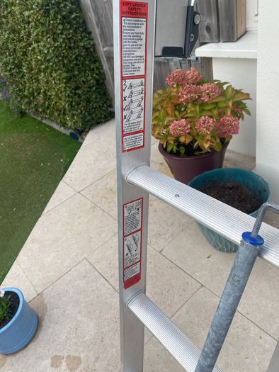 Aluminium pull down attic / loft ladder