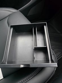 Tesla M3 trays