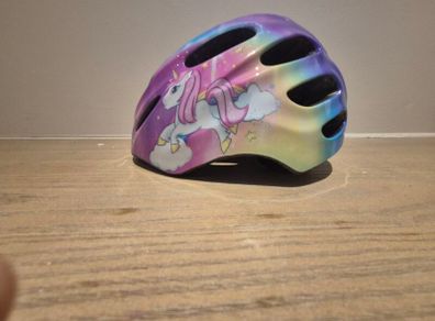child's bike helmet suitable for approx age 6