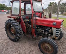 135 Massey Ferguson