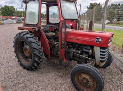 135 Massey Ferguson