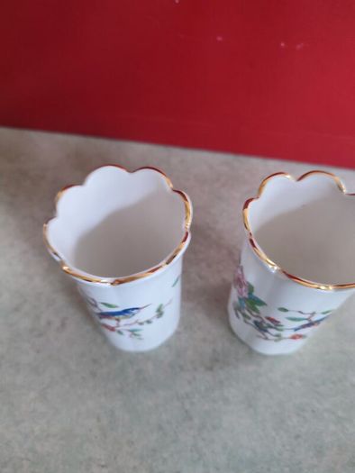 Vintage Set of 2 Aynsley Pembroke Bone China Porcelain Small Fluted Vase 1980s England