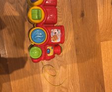 vtech roll & surprise animal train