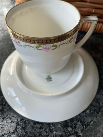 cups  & saucers - vintage china