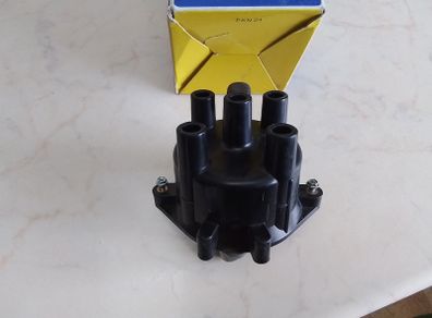 Datsun Bluebird 1984 Distributor Cap.
