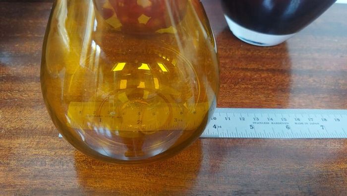 Beautiful Collection of Three Vintage Hand-Blown Gourd/Bottle-Shaped Vases in Dark Red, Red and Orange Transparent Glass, Excellent Condition
