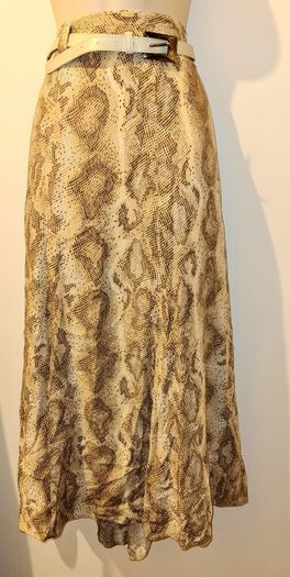 Cream Snakeskin Design skirt from GOLD by Michael H size 18